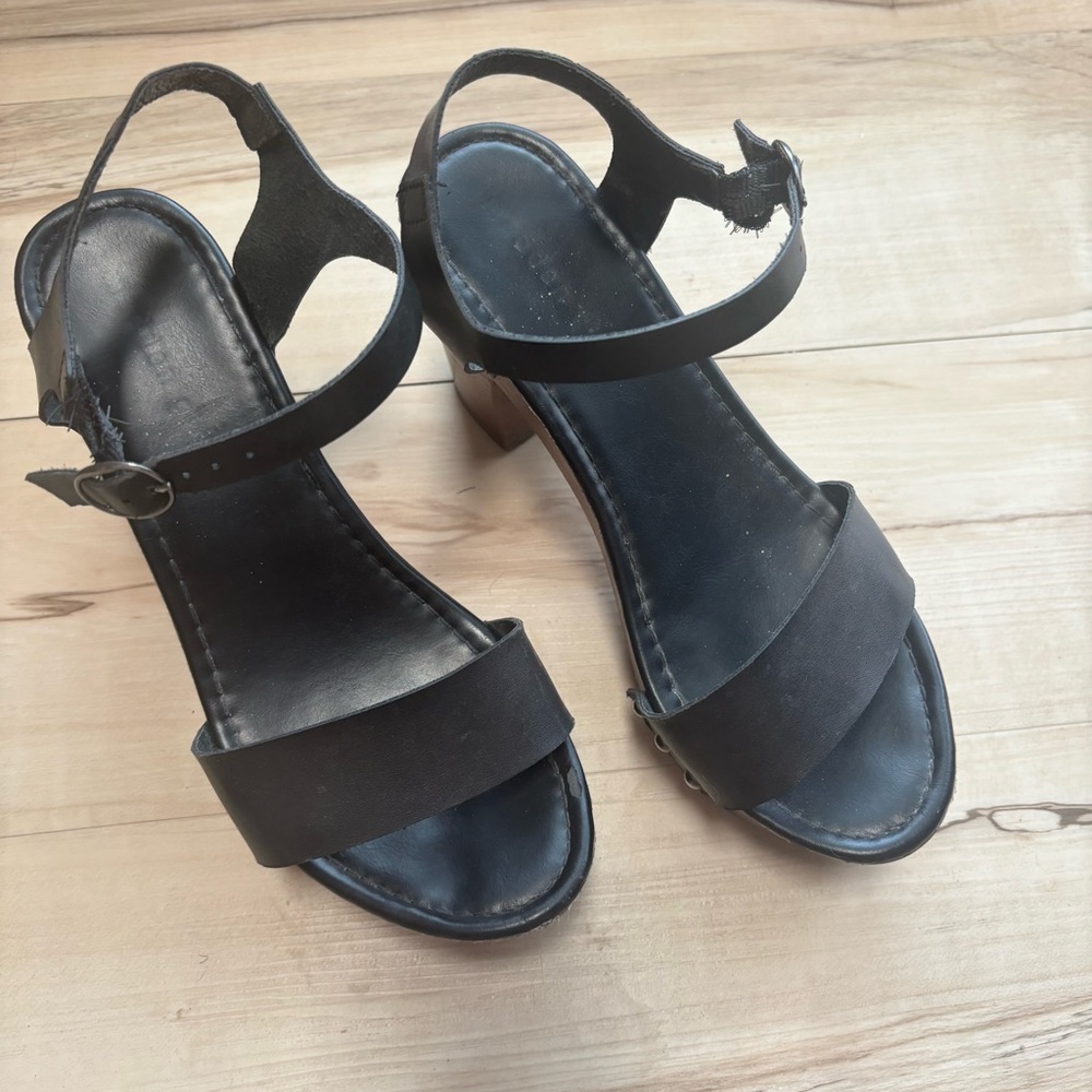 Madden Girl Brown and Black Platform Shoes with Chunky Heel Bundle Size 8.5 - Picture 5 of 12